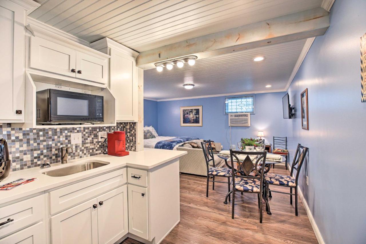 Updated Williamstown Apartment With Kitchen! Ngoại thất bức ảnh