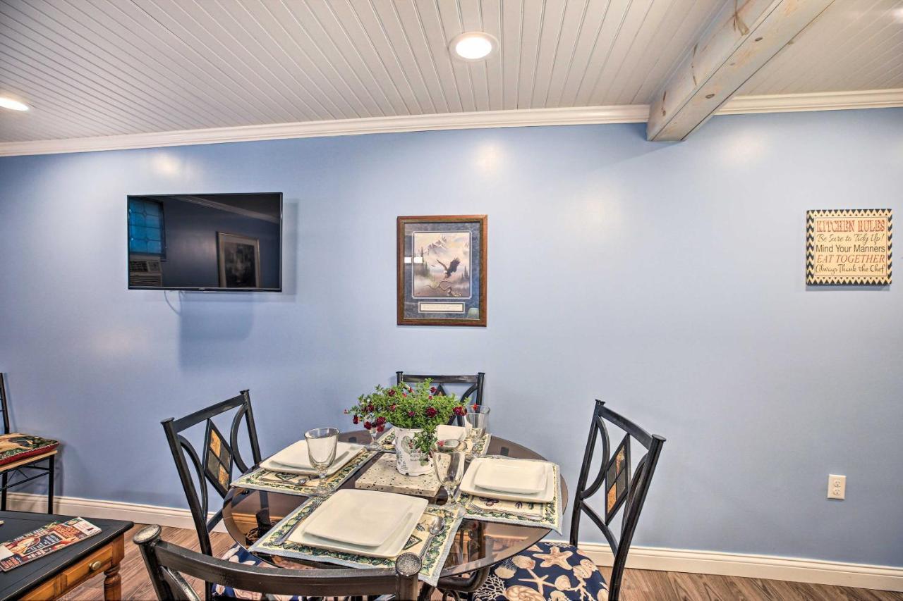 Updated Williamstown Apartment With Kitchen! Ngoại thất bức ảnh