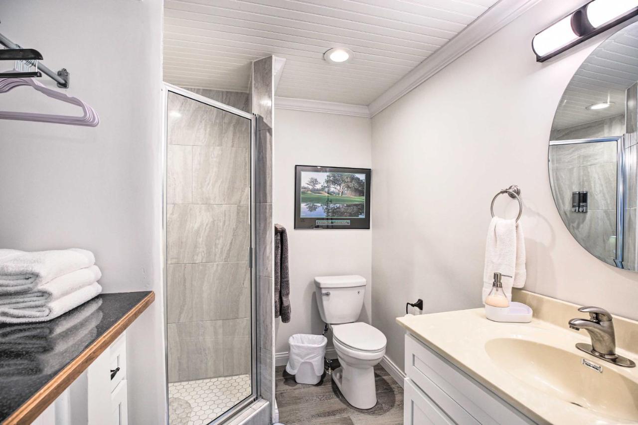 Updated Williamstown Apartment With Kitchen! Ngoại thất bức ảnh