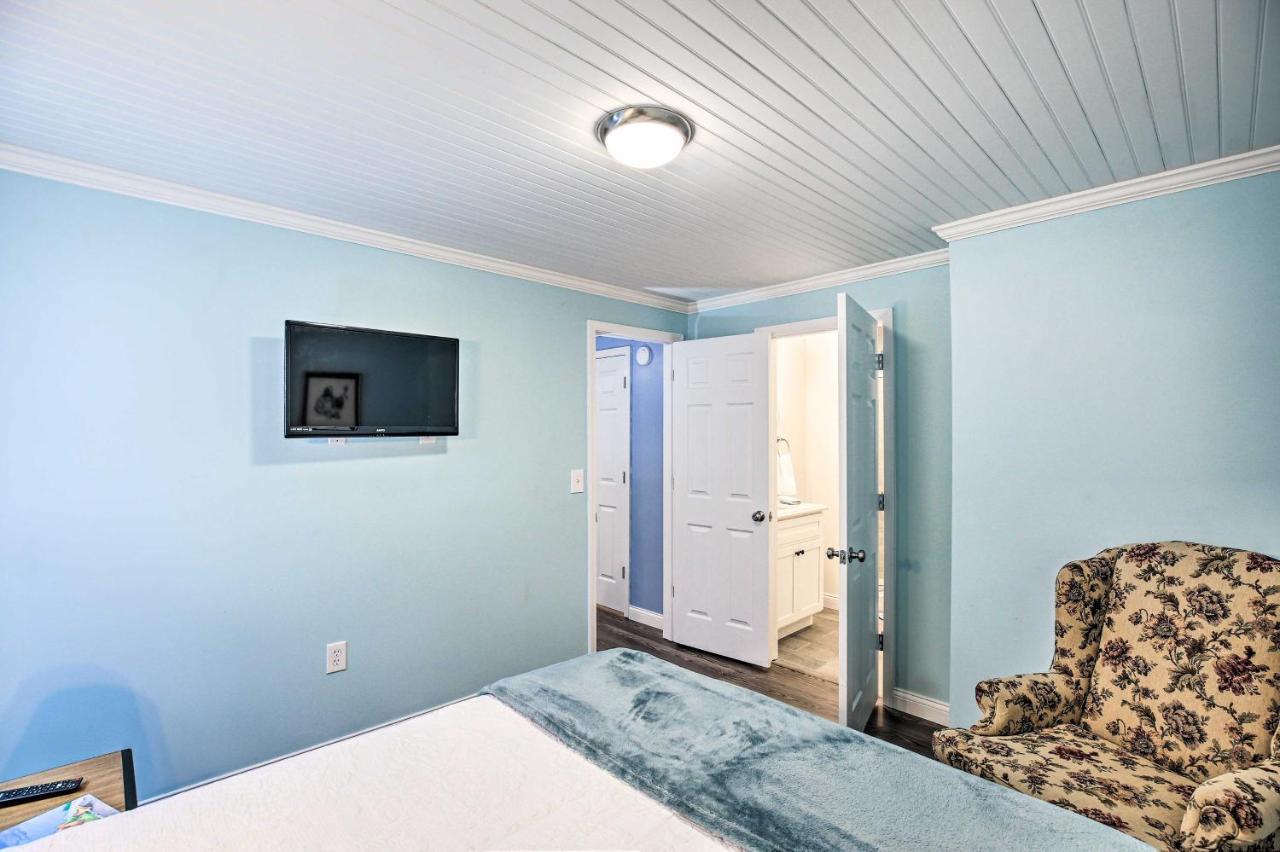 Updated Williamstown Apartment With Kitchen! Ngoại thất bức ảnh